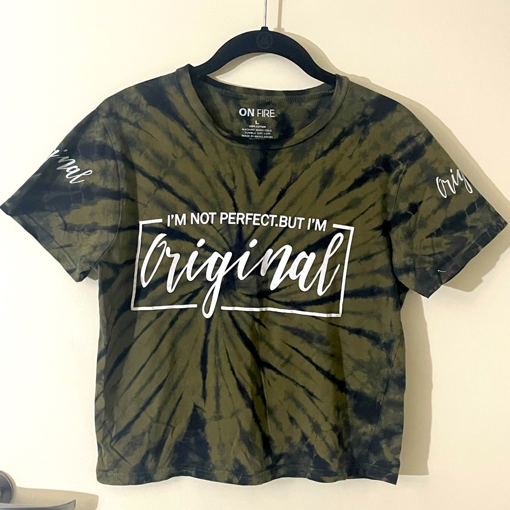 ON FIRE Green Large Graphic Crop Top